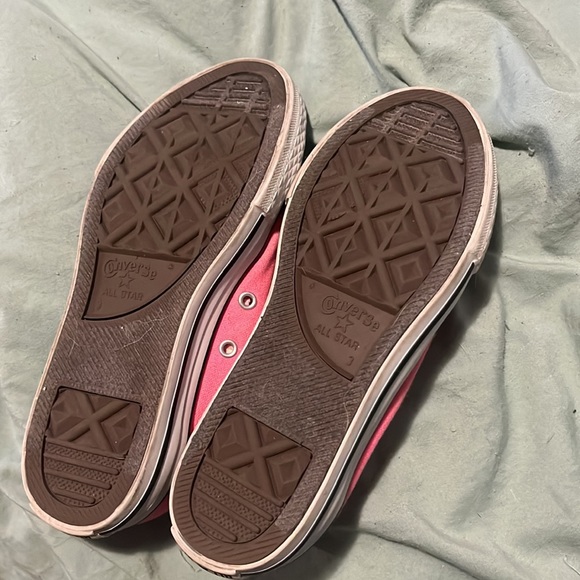 Pink converse - Picture 3 of 3